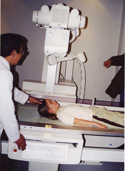 Photograph of Teli on the X-ray machine.